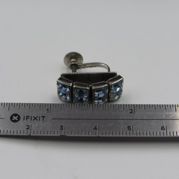 Vintage Crystal Screw On Earrings Costume Jewelry - Picture 3 of 4